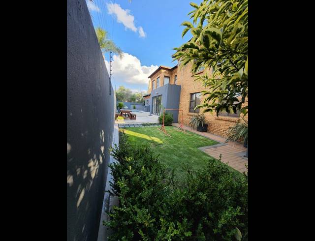 4 BEDROOM PROPERTY TO RENT IN SONNEVELD